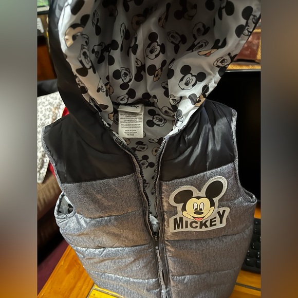 Mickey Mouse Vest Size 3T Grey and black - Picture 1 of 8